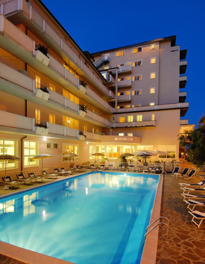 Hotel Man Лидо-ди-Савио Экстерьер фото