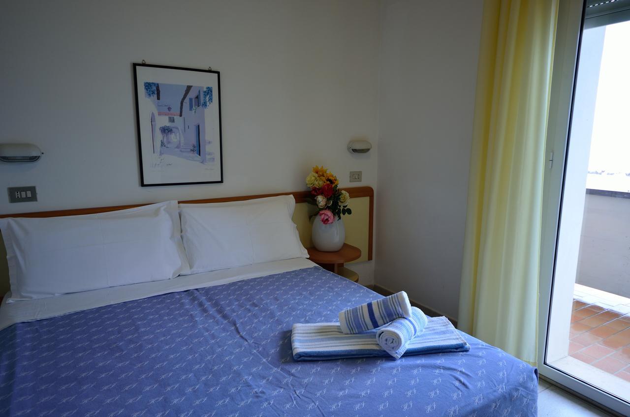 Hotel Man Лидо-ди-Савио Экстерьер фото